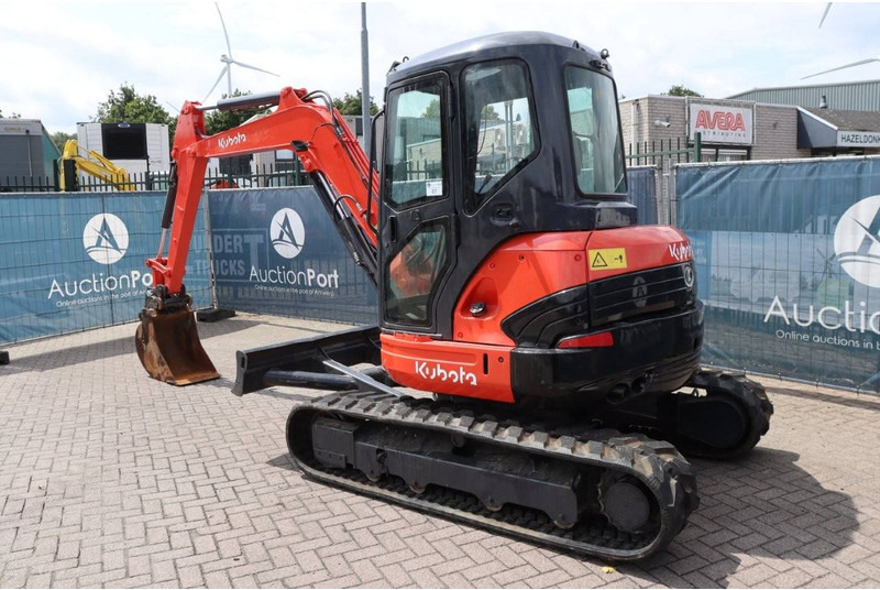 Kubota U55-4 - Ekskavator perayap: gambar 4 Kubota U55-4 - Ekskavator perayap: gambar 4