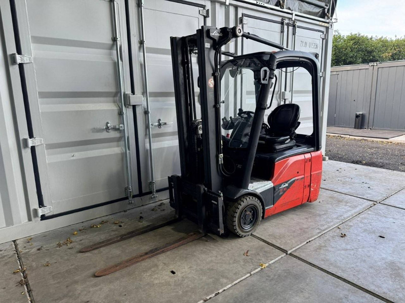 Linde E16C-02 - Forklift listrik: gambar 1 Linde E16C-02 - Forklift listrik: gambar 1