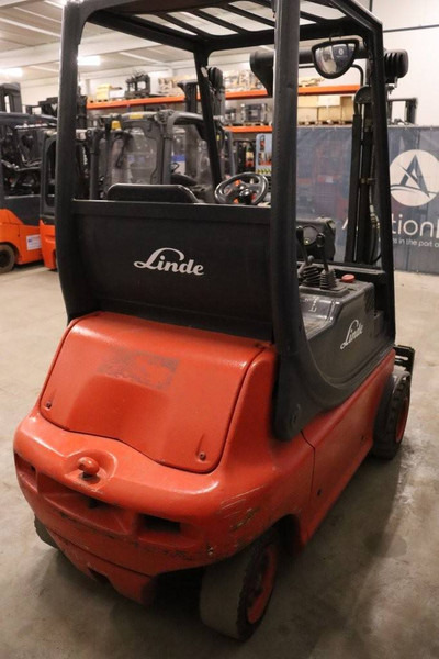 Linde E20P - Forklift listrik: gambar 5 Linde E20P - Forklift listrik: gambar 5