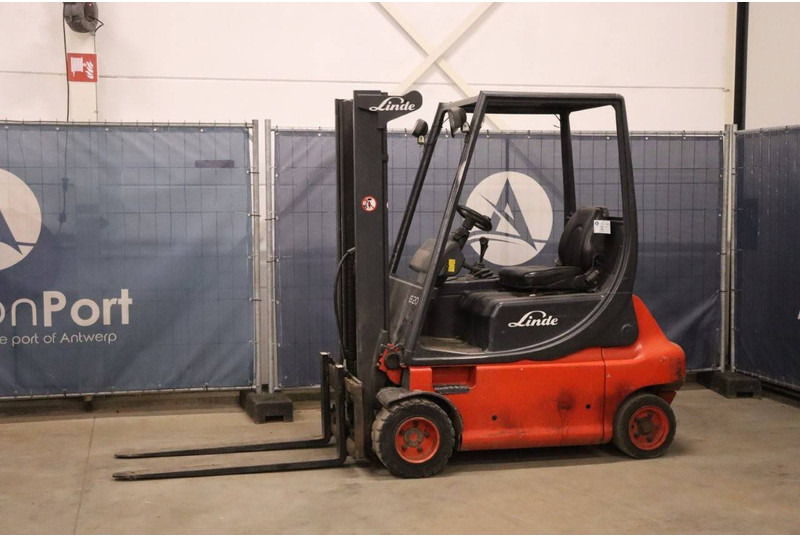 Linde E20P - Forklift listrik: gambar 1 Linde E20P - Forklift listrik: gambar 1
