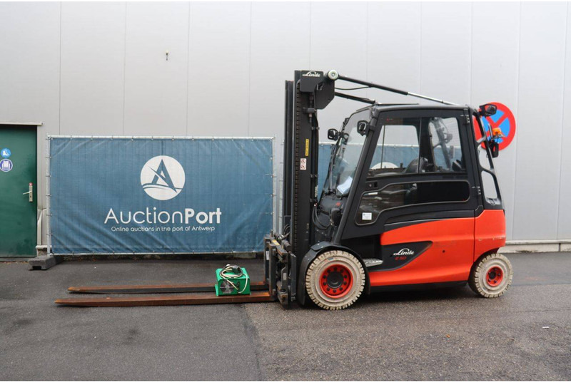 Linde E50HL-01 - Forklift listrik: gambar 1 Linde E50HL-01 - Forklift listrik: gambar 1