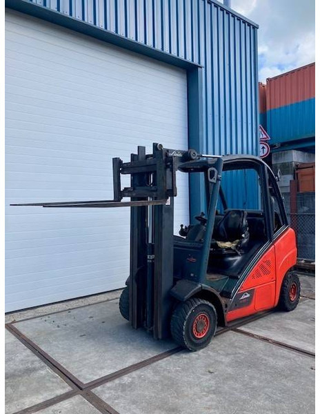 Linde H25T-02 - Forklift diesel: gambar 1 Linde H25T-02 - Forklift diesel: gambar 1