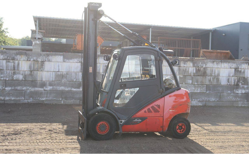 Linde H30CNG - Forklift LPG: gambar 1 Linde H30CNG - Forklift LPG: gambar 1