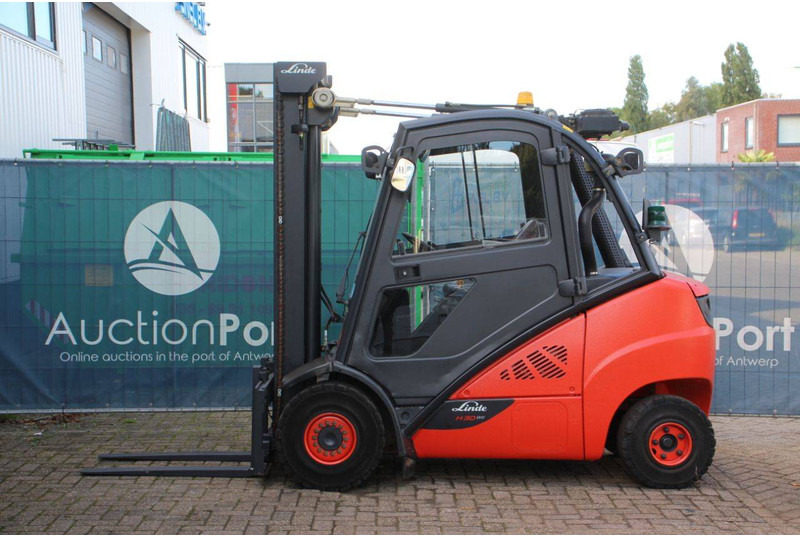 Linde H30D-02 - Forklift diesel: gambar 2 Linde H30D-02 - Forklift diesel: gambar 2