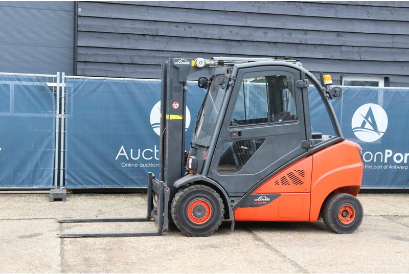 Linde H30D-02 - Forklift diesel: gambar 1 Linde H30D-02 - Forklift diesel: gambar 1