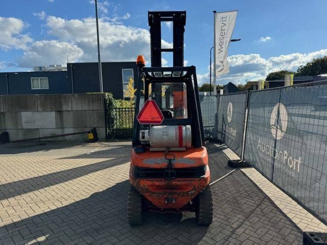 Linde H30T - Forklift LPG: gambar 5 Linde H30T - Forklift LPG: gambar 5