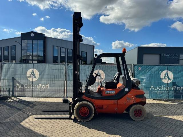 Linde H30T - Forklift LPG: gambar 1 Linde H30T - Forklift LPG: gambar 1