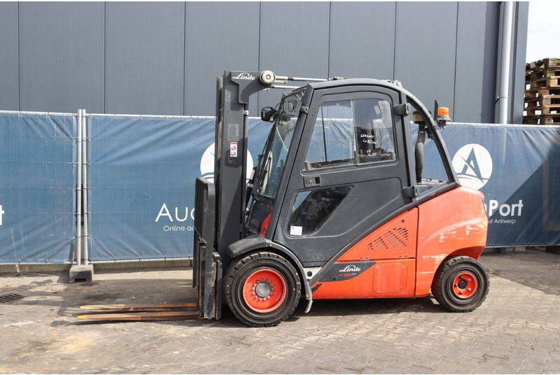 Linde H35D - Forklift diesel: gambar 1 Linde H35D - Forklift diesel: gambar 1