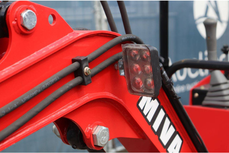Ekskavator mini baru MIVA VA13: gambar 18