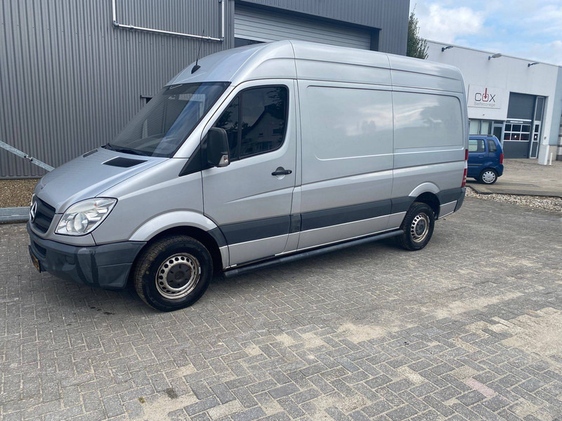 Mercedes-Benz 906 KA 35 SPRINTER 315CDI - Van panel: gambar 2 Mercedes-Benz 906 KA 35 SPRINTER 315CDI - Van panel: gambar 2