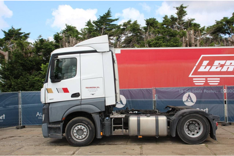 Mercedes-Benz 963-4-A - Truk sasis: gambar 2 Mercedes-Benz 963-4-A - Truk sasis: gambar 2