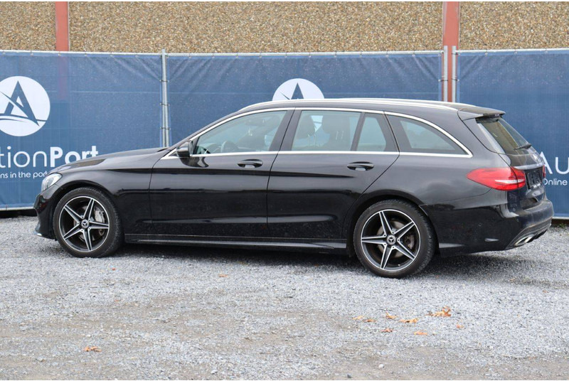 Mercedes-Benz C-Klasse 180 D - Mobil sedan: gambar 3 Mercedes-Benz C-Klasse 180 D - Mobil sedan: gambar 3