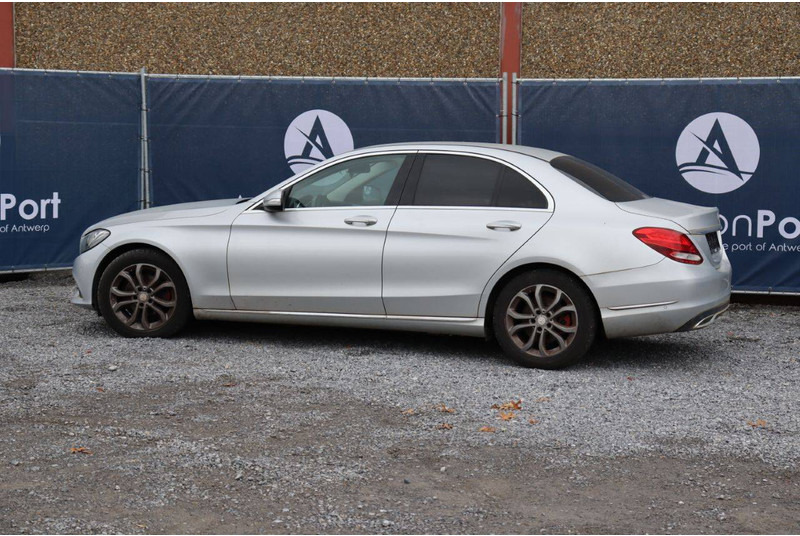 Mercedes-Benz C-Klasse 200 - Mobil sedan: gambar 3 Mercedes-Benz C-Klasse 200 - Mobil sedan: gambar 3