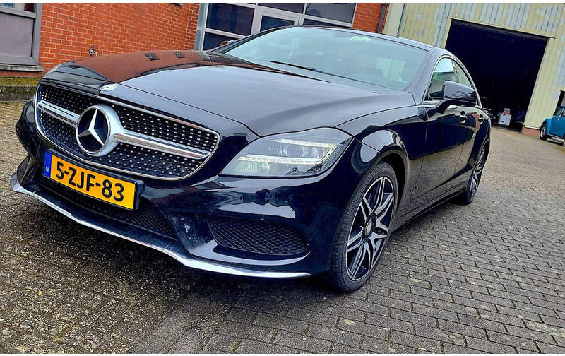 Mercedes-Benz CLS-Klasse 350 BlueTec AMG-Line - Mobil sedan: gambar 3 Mercedes-Benz CLS-Klasse 350 BlueTec AMG-Line - Mobil sedan: gambar 3
