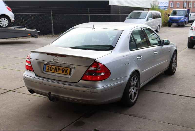 Mercedes-Benz E-Klasse 200 CDI - Mobil sedan: gambar 5 Mercedes-Benz E-Klasse 200 CDI - Mobil sedan: gambar 5