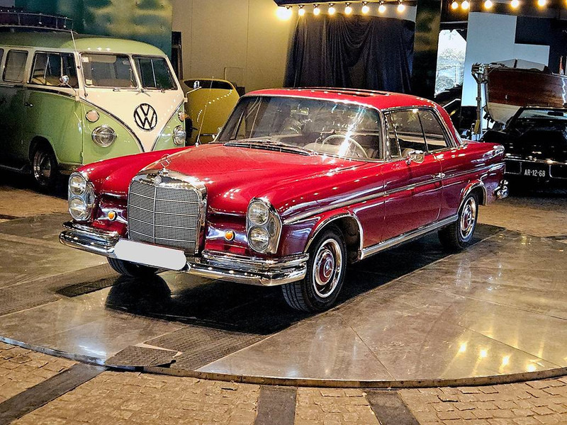 Mercedes-Benz S-Klasse (W112) Coupé _ 300 SE Automatic - Mobil sedan: gambar 1 Mercedes-Benz S-Klasse (W112) Coupé _ 300 SE Automatic - Mobil sedan: gambar 1