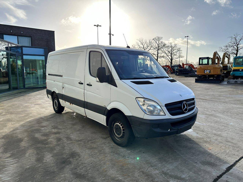 Mercedes-Benz Sprinter 309 DCI - Van panel: gambar 3 Mercedes-Benz Sprinter 309 DCI - Van panel: gambar 3