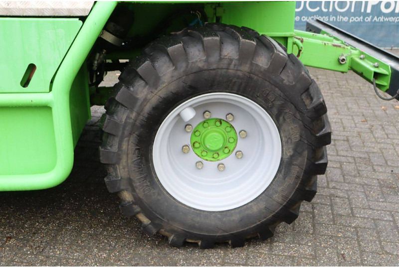 Platform udara yang dipasang di truk Merlo MPR 15: gambar 14 Platform udara yang dipasang di truk Merlo MPR 15: gambar 14