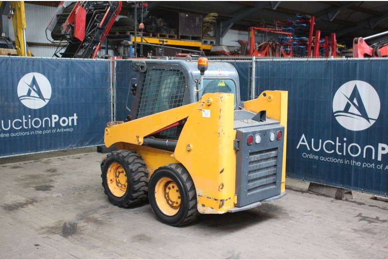 Mustang R135 - Wheel loader: gambar 3 Mustang R135 - Wheel loader: gambar 3