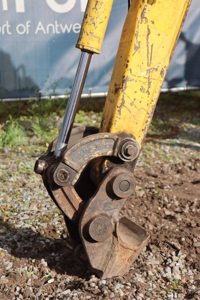 Ekskavator mini New Holland E10SR: gambar 10 Ekskavator mini New Holland E10SR: gambar 10