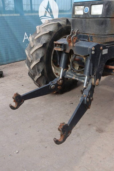 Traktor New Holland TS100: gambar 12