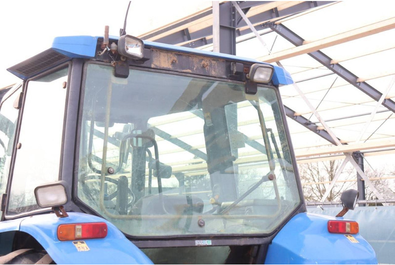 Traktor New Holland TS100: gambar 18