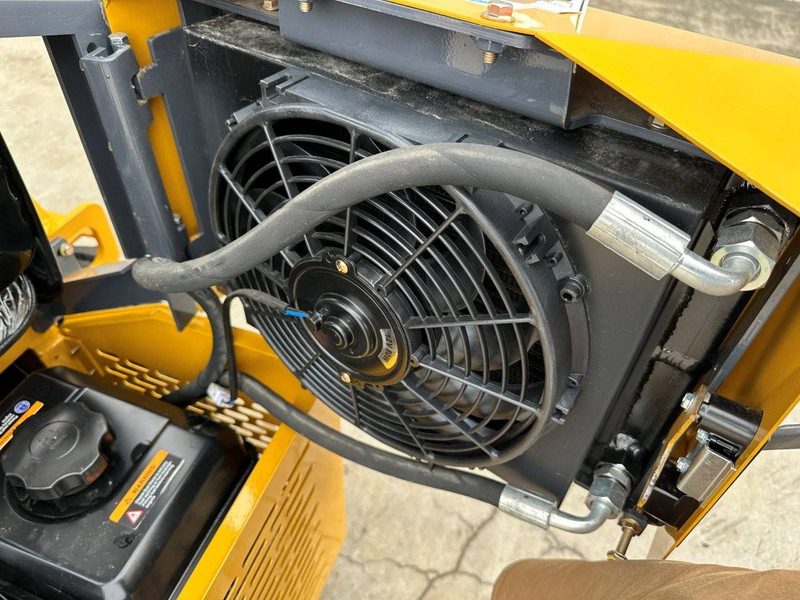 Wheel loader Newkrick SI360: gambar 17 Wheel loader Newkrick SI360: gambar 17