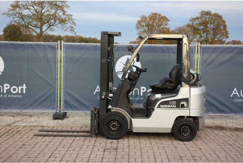 Nissan P1P1A15D - Forklift LPG: gambar 2 Nissan P1P1A15D - Forklift LPG: gambar 2