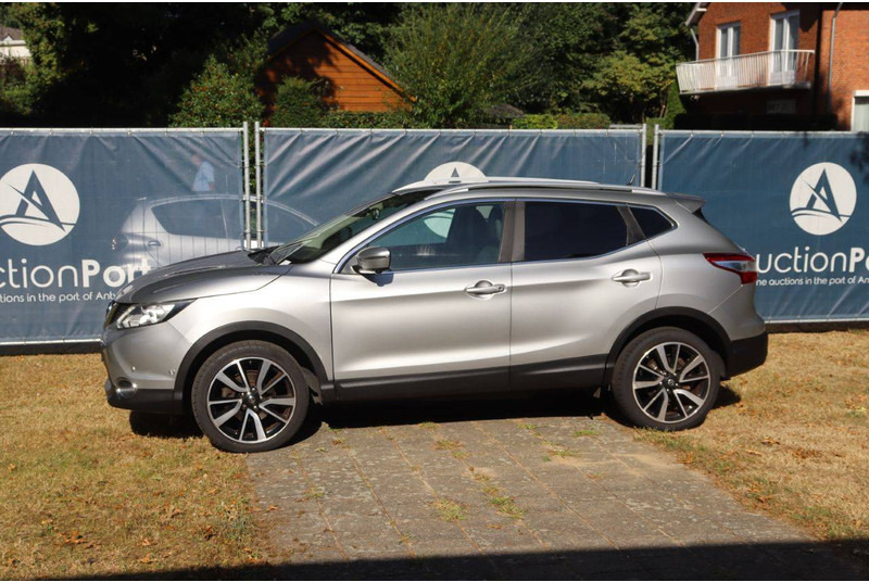 Nissan QASHQAI - Mobil SUV: gambar 1 Nissan QASHQAI - Mobil SUV: gambar 1