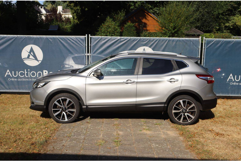 Nissan QASHQAI - Mobil SUV: gambar 2 Nissan QASHQAI - Mobil SUV: gambar 2