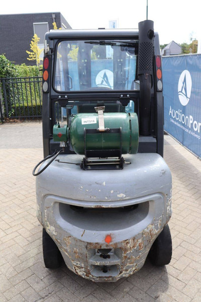 Nissan UD02A25PQ - Forklift LPG: gambar 5 Nissan UD02A25PQ - Forklift LPG: gambar 5