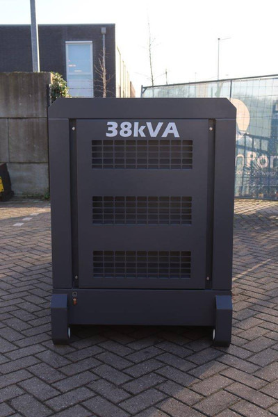 Onbekend GF2-W41 - Genset: gambar 4 Onbekend GF2-W41 - Genset: gambar 4