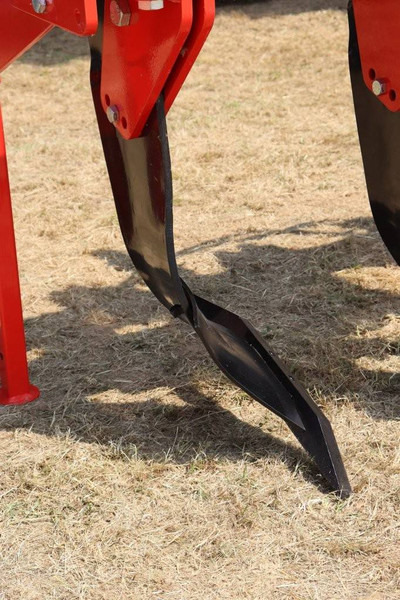 Bajak subsoil baru Özduman DPT 6 Subsoiler: gambar 14