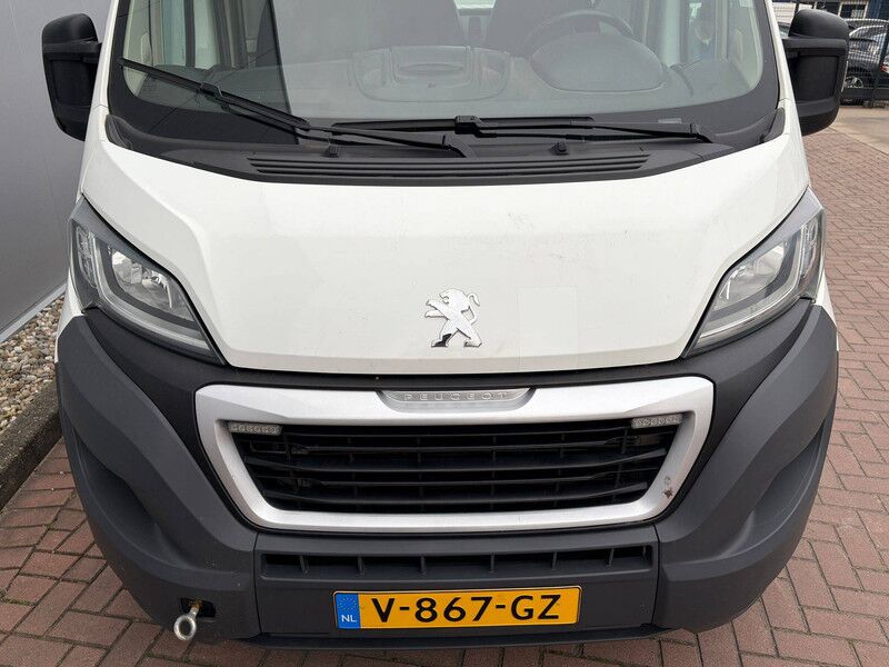 Peugeot Boxer - Mobil sedan: gambar 5 Peugeot Boxer - Mobil sedan: gambar 5