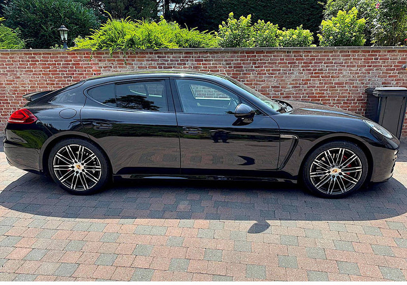 Porsche Panamera 3.0 V6 Diesel - Mobil sedan: gambar 3 Porsche Panamera 3.0 V6 Diesel - Mobil sedan: gambar 3