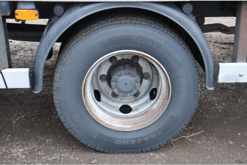 Van berpendingin Renault MIDLUM 180-08/B: gambar 16 Van berpendingin Renault MIDLUM 180-08/B: gambar 16