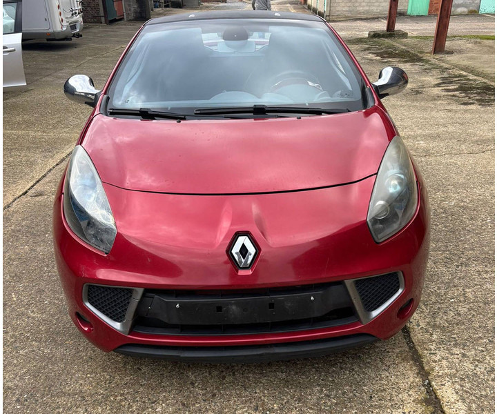 Renault Wind TCe - Mobil sedan: gambar 1 Renault Wind TCe - Mobil sedan: gambar 1