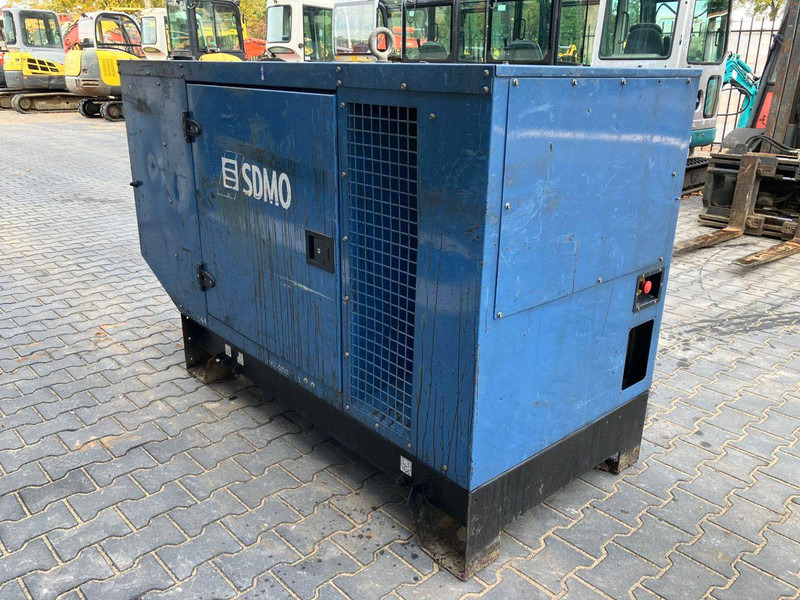 SDMO J44K - Genset: gambar 5 SDMO J44K - Genset: gambar 5