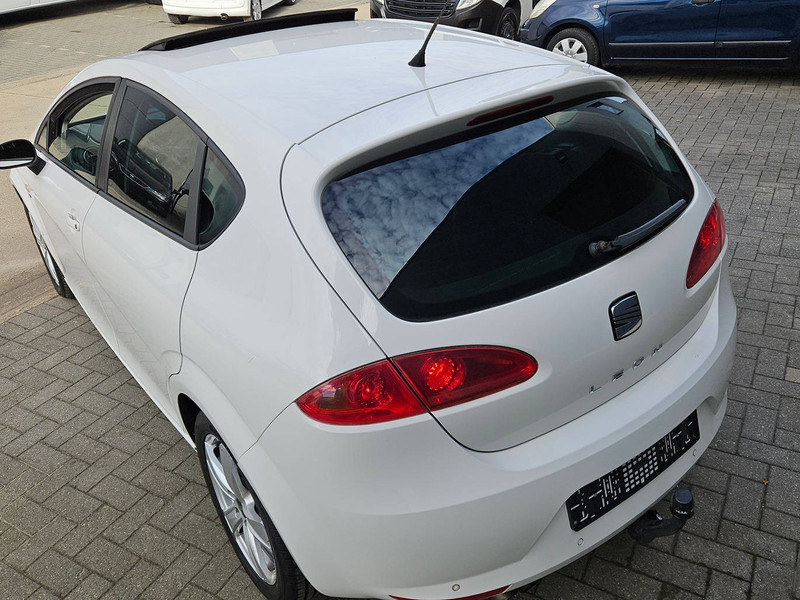 SEAT Leon 1.4 TSI - Mobil sedan: gambar 5 SEAT Leon 1.4 TSI - Mobil sedan: gambar 5