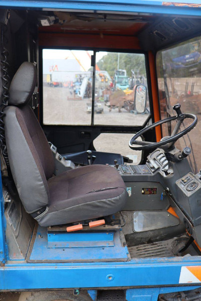 Penyapu jalan Schmidt SK152S: gambar 18 Penyapu jalan Schmidt SK152S: gambar 18