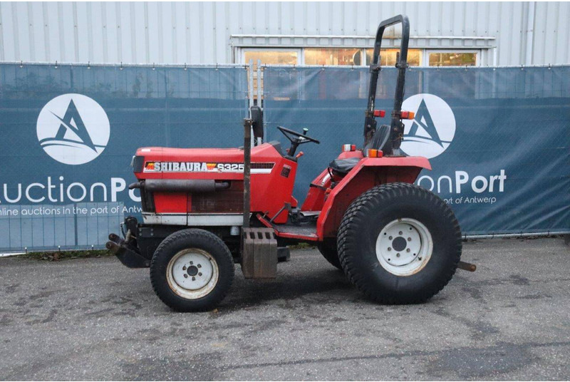 Shibaura S325 - Traktor: gambar 1 Shibaura S325 - Traktor: gambar 1