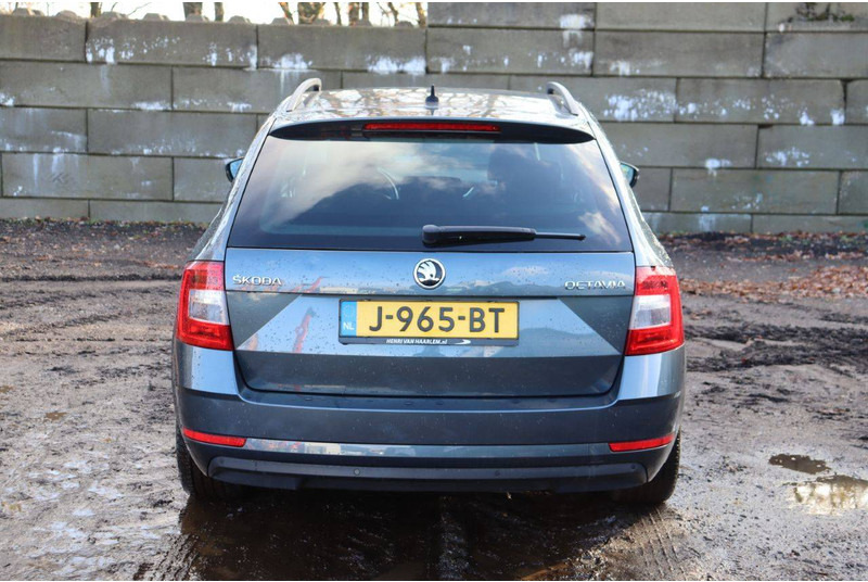 Škoda Octavia - Mobil: gambar 5 Škoda Octavia - Mobil: gambar 5