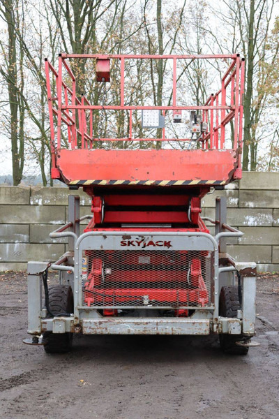 Skyjack SJ 9250 - Scissor lifts: gambar 5 Skyjack SJ 9250 - Scissor lifts: gambar 5