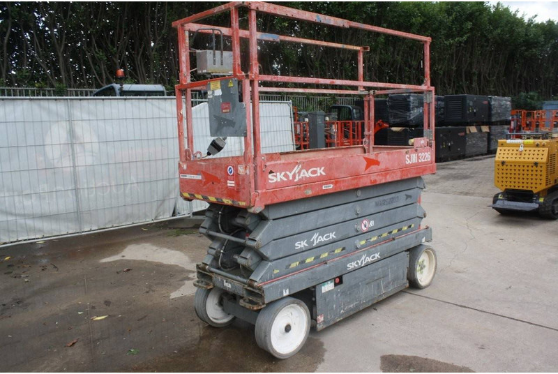 Skyjack SJ3226 - Scissor lifts: gambar 3 Skyjack SJ3226 - Scissor lifts: gambar 3