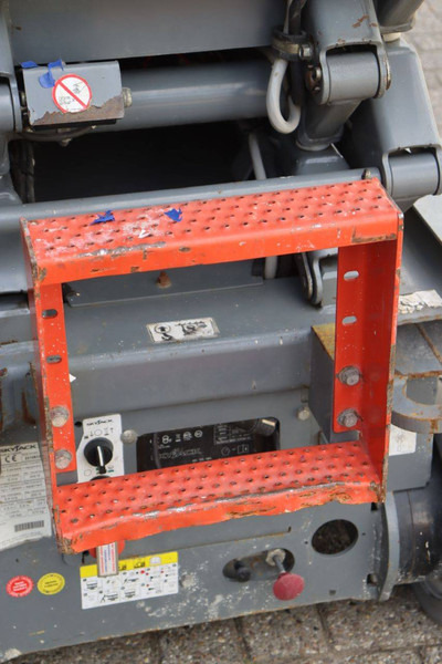 Scissor lifts Skyjack SJIII 3219: gambar 12