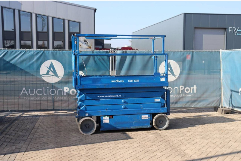 Skyjack SJIII 3226 - Scissor lifts: gambar 1 Skyjack SJIII 3226 - Scissor lifts: gambar 1