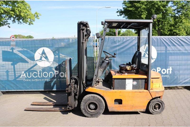 Still - Forklift listrik: gambar 2 Still - Forklift listrik: gambar 2