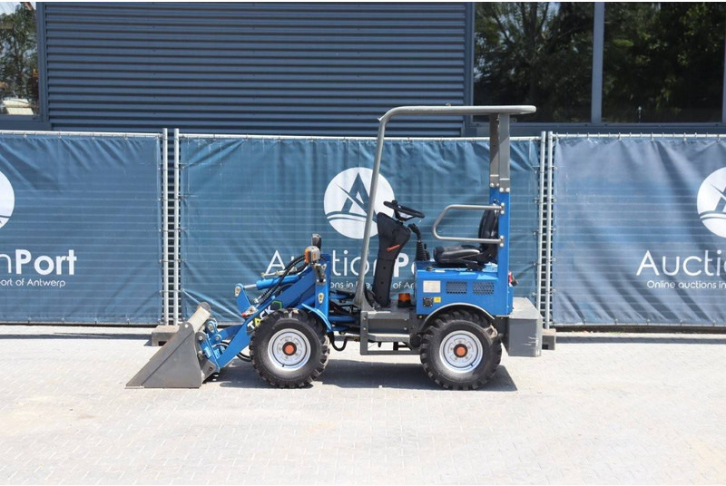 Tack 604 - Wheel loader: gambar 2 Tack 604 - Wheel loader: gambar 2