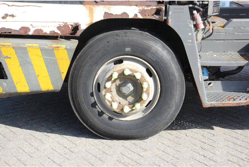 Traktor terminal Terberg YT222: gambar 11