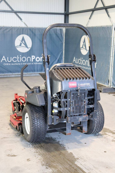 Toro Z Master Professional 7000 series - Mesin pemotong rumput: gambar 4 Toro Z Master Professional 7000 series - Mesin pemotong rumput: gambar 4